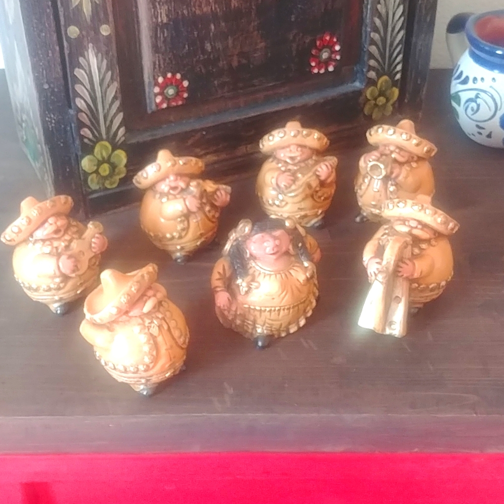 Mariachi decor
